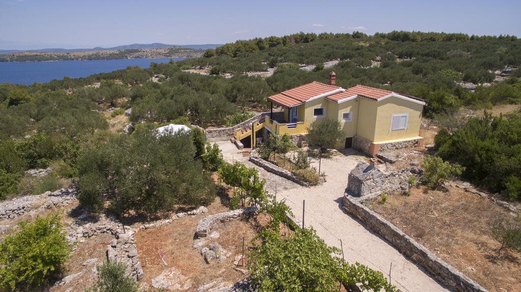 Holiday House Rusticana Sali, Dugi Otok Near Np Kornati Room photo